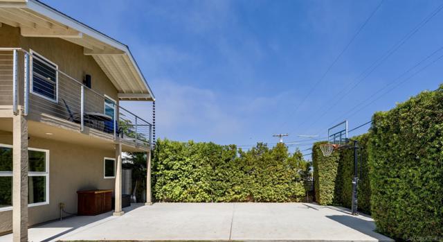 1251 Savoy St, San Diego CA: https://media.crmls.org/mediaz/01d99aa1-4f38-43f8-bcd6-960a4895a0b7.jpg