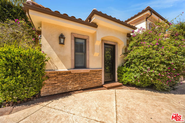 14933 Sutton Street, Sherman Oaks CA: https://media.crmls.org/mediaz/01dac14e-b528-4262-a36b-13d7b2afd52a.jpg