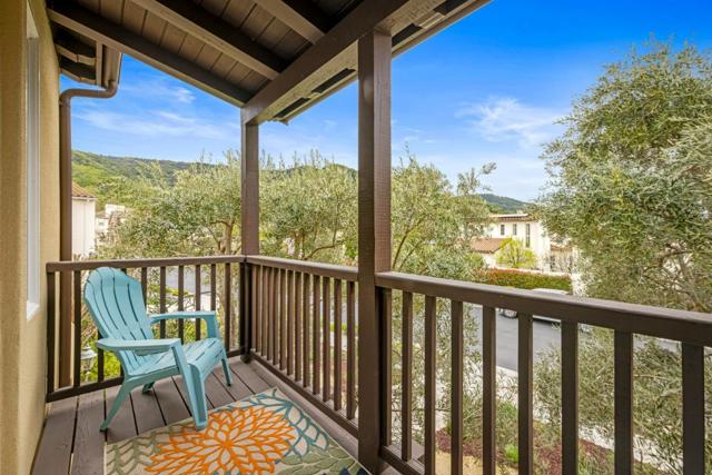2555 Muirfield Way, Gilroy CA: https://media.crmls.org/mediaz/01db5000-a70e-4c27-a6a1-970cc133856a.jpg