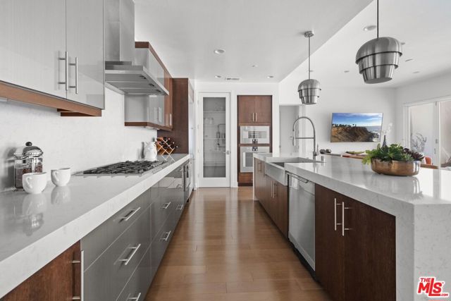 Image 13 of 41 For 12698 Sandhill Lane 1