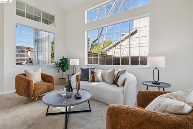 2004 Fries Ct, Martinez CA: https://media.crmls.org/mediaz/01dc1dde-6d9d-4882-8428-67a1baadad77.jpg