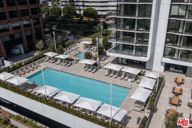 11750 Wilshire Boulevard, Los Angeles CA: https://media.crmls.org/mediaz/01dcef1c-8edb-47c4-966c-bfc2f3520a5d.jpg