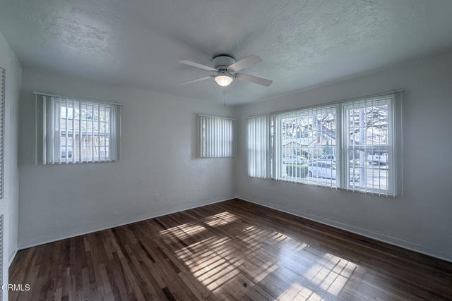 Detail Gallery Image 18 of 41 For 431 Deodar Ave, Oxnard,  CA 93030 - 3 Beds | 2 Baths