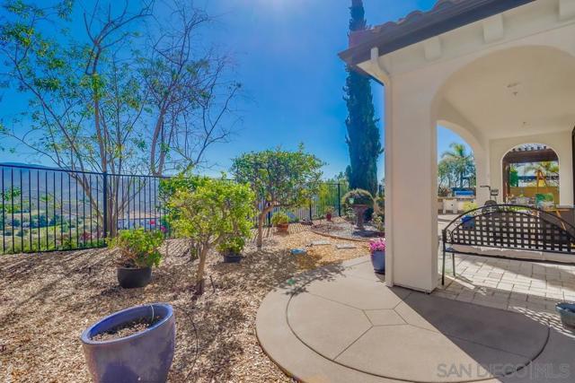 613 Overlook Place, Chula Vista, California 91914, 4 Bedrooms Bedrooms, ,4 BathroomsBathrooms,Single Family Residence,For Sale,Overlook Place,250020129SD