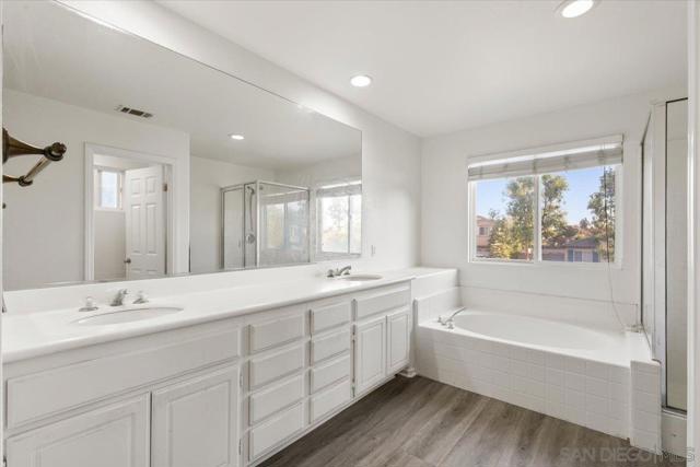 609 Jacks Creek Road, Escondido CA: https://media.crmls.org/mediaz/01dec61d-0cc0-461b-aa77-6f1494abfc0f.jpg