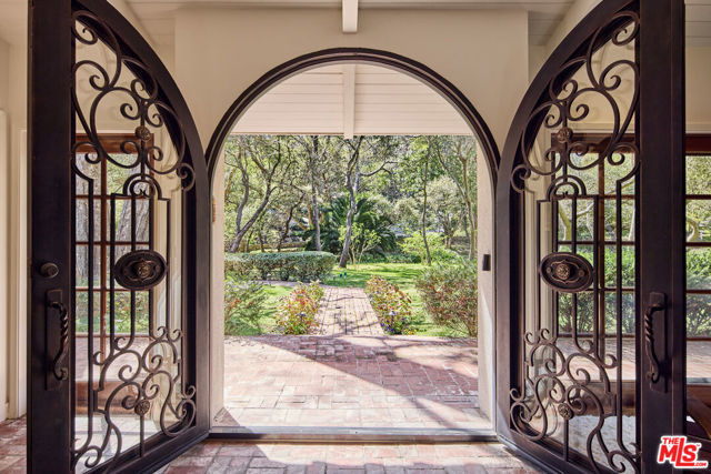 6138 Ramirez Canyon Road, Malibu CA: https://media.crmls.org/mediaz/01df08a8-2899-4ad8-a186-b53f7f71d550.jpg