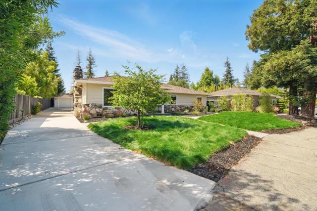 660 Giralda Drive, Los Altos CA: https://media.crmls.org/mediaz/01df680b-7e67-41a9-80d6-3766e6b953bc.jpg