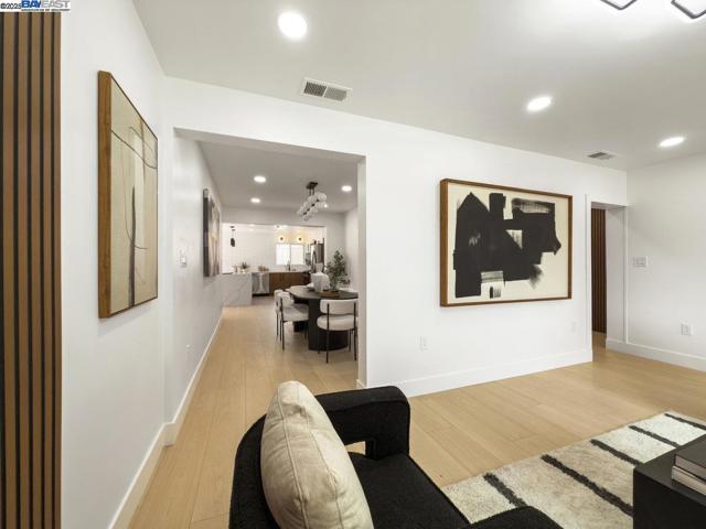 450 Lancaster Way, Redwood City CA: https://media.crmls.org/mediaz/01df8a2d-5b76-4cd6-a465-bf1de3b1ac98.jpg