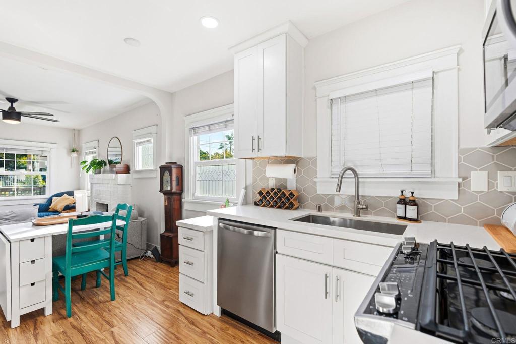 3676 Monroe Avenue - photo 9
