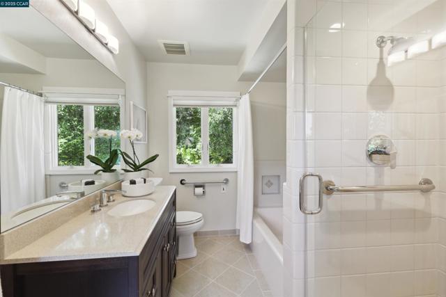 1087 Rahara Dr, Lafayette CA: https://media.crmls.org/mediaz/01e14787-6a98-4fe1-b0ad-046d03f36e75.jpg