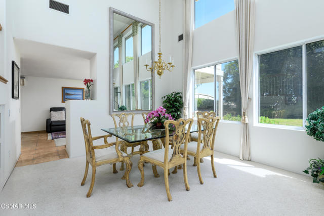 1663 Springhaven Avenue, Newbury Park CA: https://media.crmls.org/mediaz/01e27431-4286-4173-adca-ef0d3f016241.jpg