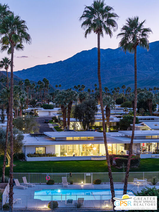 2324 Camino Vida, Palm Springs, CA 92264