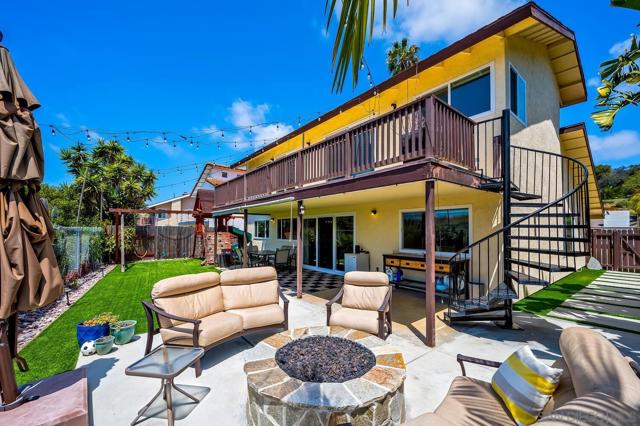 4048 Raffee Dr, San Diego CA: https://media.crmls.org/mediaz/01e362e2-0406-4fd0-9240-d945b2c6ee92.jpg
