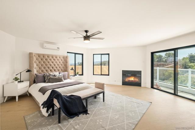 15032 Heath Dr, Poway CA: https://media.crmls.org/mediaz/01e3d77d-f04e-4026-9f39-0624bb041297.jpg