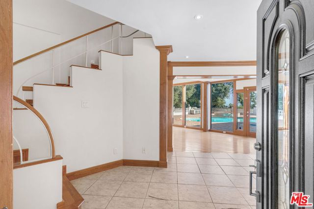 3200 Oakley Drive, Los Angeles CA: https://media.crmls.org/mediaz/01e3dd3e-061a-48da-b667-5d2a7eb73d33.jpg