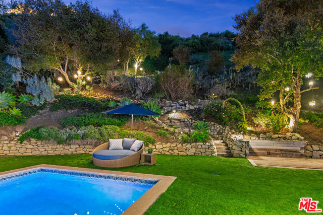 30603 El Sueno Drive, Malibu CA: https://media.crmls.org/mediaz/01e47adb-3a11-4647-bb30-ec2885e03f82.jpg