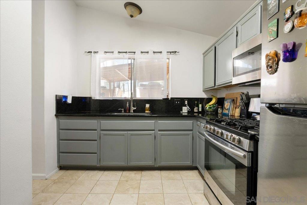 4027 C St - photo 7