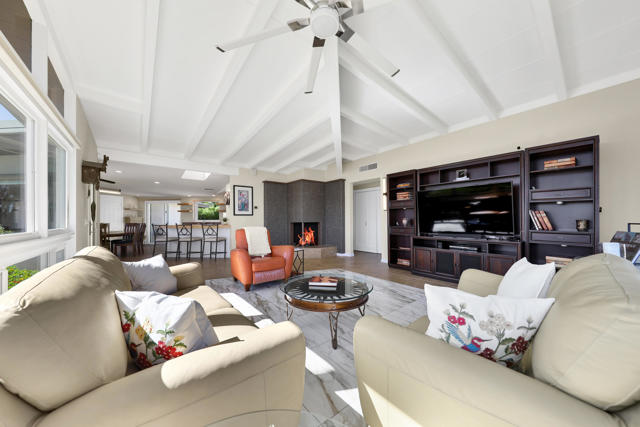 71529 Tangier Road, Rancho Mirage CA: https://media.crmls.org/mediaz/01e655bc-88b7-4589-8c02-ea22984b97f5.jpg