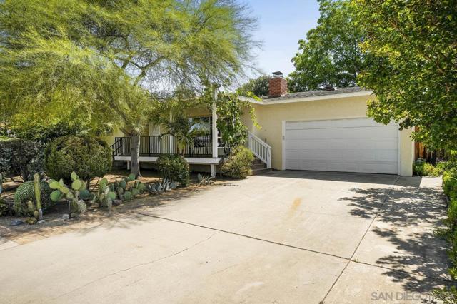 1353 Roxanne Dr, El Cajon CA: https://media.crmls.org/mediaz/01e77797-0043-42f7-8a01-d6a2b2a2c01c.jpg