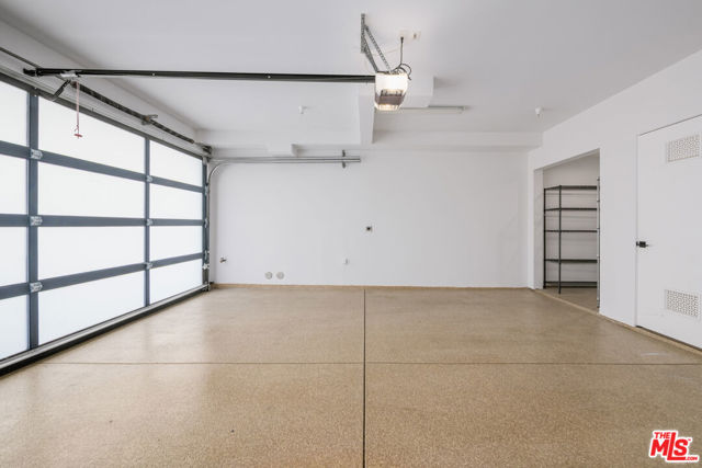 741 N Gramercy Place, Los Angeles CA: https://media.crmls.org/mediaz/01e78ea8-00ef-4d38-856c-1533bd6f97da.jpg
