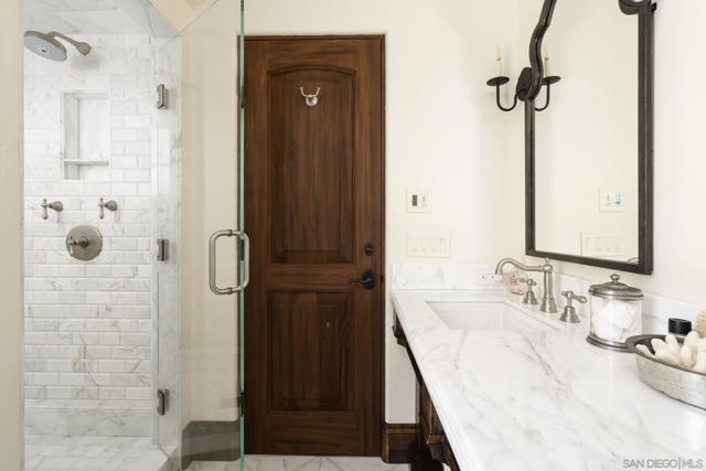 730 Stratford Court, Del Mar CA: https://media.crmls.org/mediaz/01e7916b-d0f2-4be7-ba94-9decc54fc58f.jpg