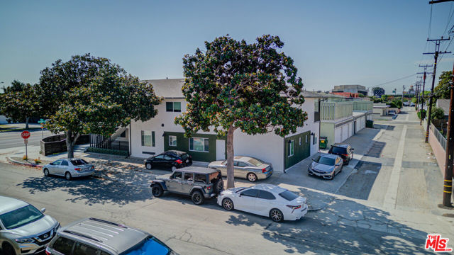 Image 10 of 29 For 17901 Crenshaw Boulevard