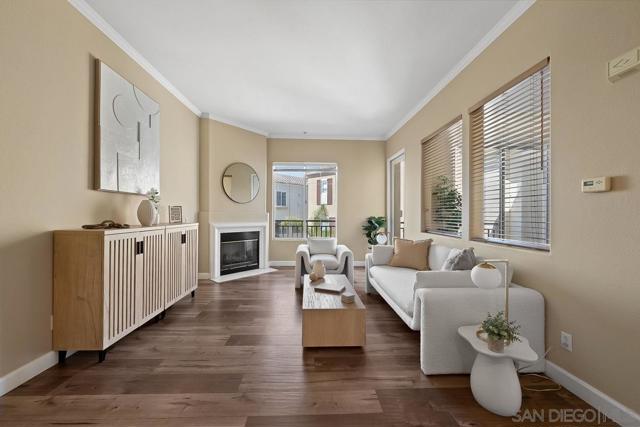12362 Carmel Country Rd, San Diego CA: https://media.crmls.org/mediaz/01e93190-85e9-4de3-9308-dfa800c074a1.jpg
