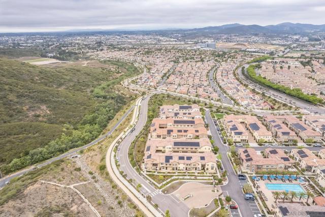 885 Blackstone, San Marcos CA: https://media.crmls.org/mediaz/01ea8b5d-5295-41f5-a058-f912b9ec723b.jpg