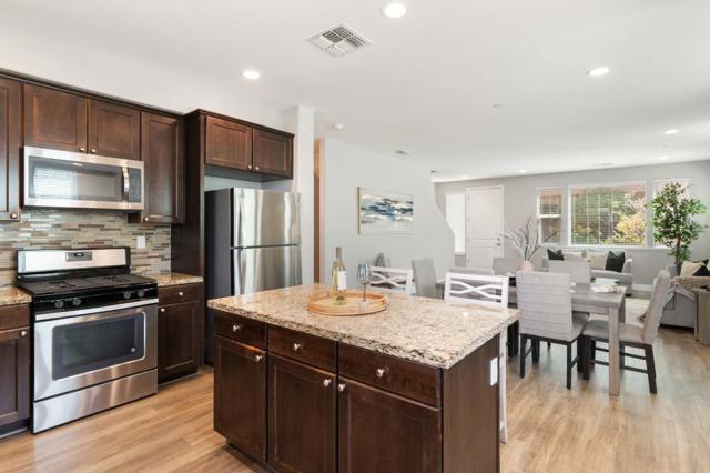 701 Tierney Place, Martinez CA: https://media.crmls.org/mediaz/01eb0e41-42af-4d97-a2ac-5d6ee569b1bc.jpg