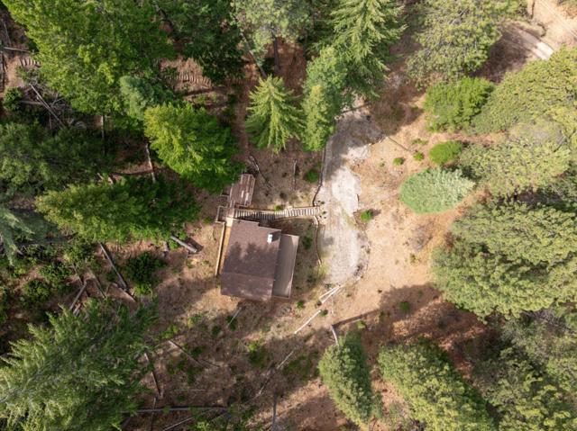 2120 Pack Trail, Mount Shasta CA: https://media.crmls.org/mediaz/01eb4457-1ed2-4ee4-8370-0fd6ad1ffaee.jpg