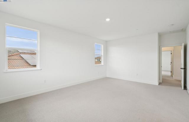 373 E Gobind Blvd, Mountain House CA: https://media.crmls.org/mediaz/01eb7222-300c-4c39-a11c-b40f345f94db.jpg