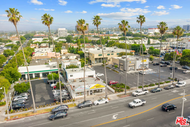 2709 Santa Monica Boulevard Santa Monica, California Incredible development opportunity in great Santa Monica location. Extra large lot affords significant sq ft improvements. Plans in process for up to 11k sq ft with 3 residential units, retail/commercial and office space. Sale is AS-IS.