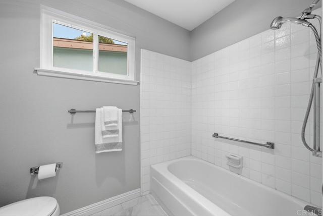 Detail Gallery Image 17 of 34 For 3808 Vista Campana #29,  Oceanside,  CA 92057 - 2 Beds | 2 Baths