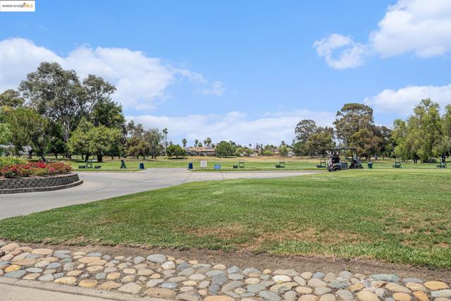 2167 Saint Andrews Ct, Discovery Bay CA: https://media.crmls.org/mediaz/01ed5e12-fc19-4a52-bf22-ded6a9d14bcf.jpg