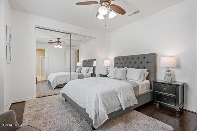 684 Noble Road, Simi Valley CA: https://media.crmls.org/mediaz/01edf0db-b951-4106-9f2b-ae51f18b0757.jpg
