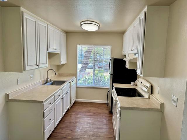 Image 6 of 17 For 1211 Paru St