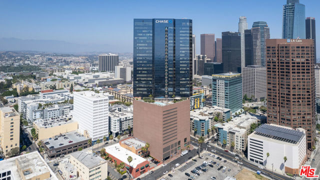 1100 Wilshire Boulevard, Los Angeles CA: https://media.crmls.org/mediaz/01ef436c-dca7-4db4-a2d9-d94fc1cb0ece.jpg