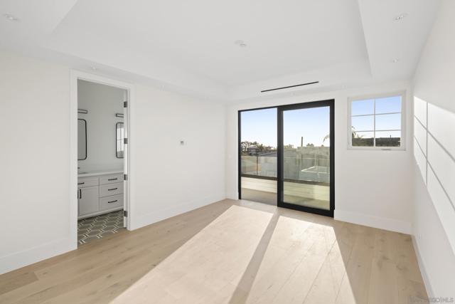 Image 9 of 27 For 7214 Fay Ave