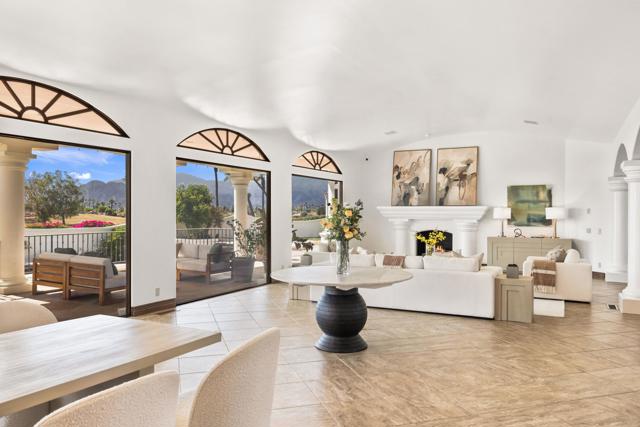 345 Crest Lake Drive, Palm Desert, CA 92211
