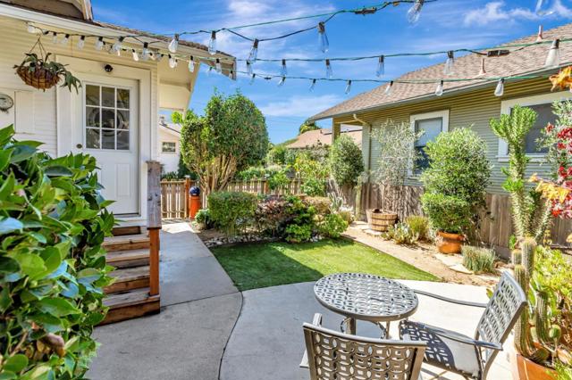30 W Lake Avenue, Watsonville CA: https://media.crmls.org/mediaz/01efd08a-3ad3-493f-8d72-ffeb600f3189.jpg