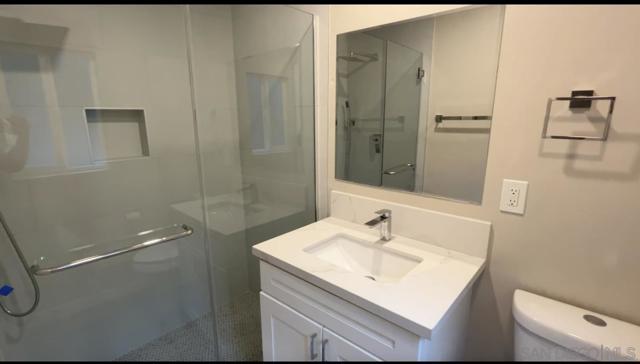5126 5128 Alumni Pl, San Diego CA: https://media.crmls.org/mediaz/01f00e67-8b03-4e52-8c67-04255964471e.jpg