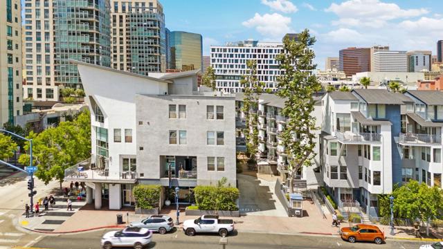 120 Island, San Diego CA: https://media.crmls.org/mediaz/01f108d9-3456-4c04-bd80-2b74cc480524.jpg