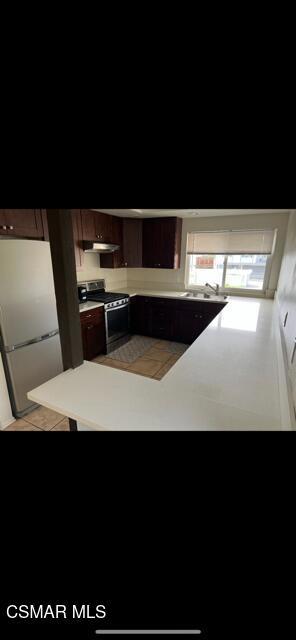 17052 Pacific Coast Highway, Huntington Beach CA: https://media.crmls.org/mediaz/01f19754-6952-4bb9-9539-3a83e284a390.jpg