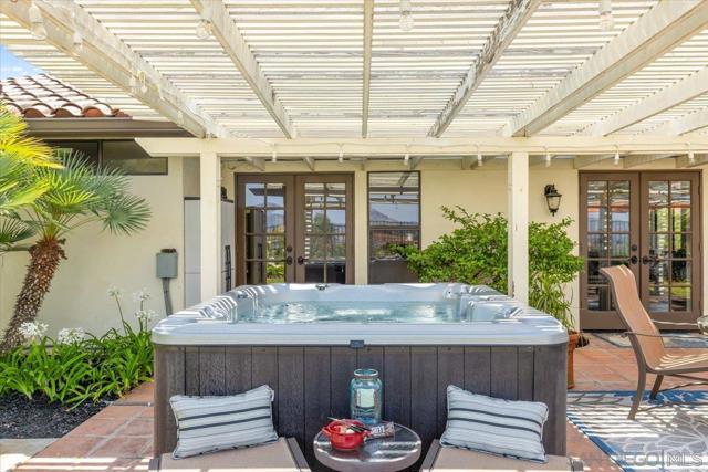 16263 Via Embeleso, San Diego CA: https://media.crmls.org/mediaz/01f1a046-3338-4c34-ac67-c814ce58bc3a.jpg
