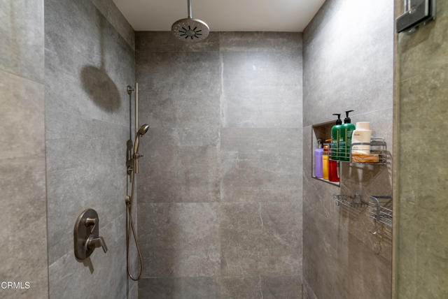 Detail Gallery Image 32 of 51 For 13615 Herrick Ave, Sylmar,  CA 91342 - 4 Beds | 3 Baths