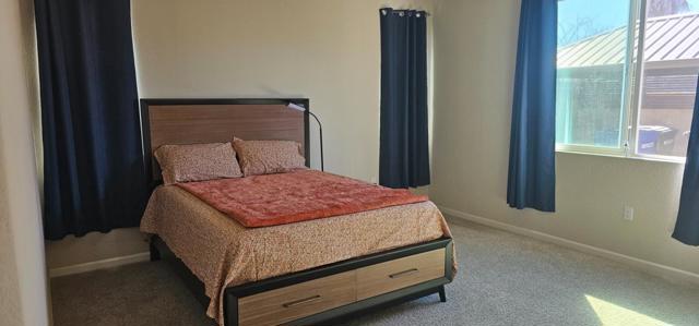 529 Ashwood Lane, Patterson CA: https://media.crmls.org/mediaz/01f2f53e-368d-4acb-a680-e260c328c668.jpg