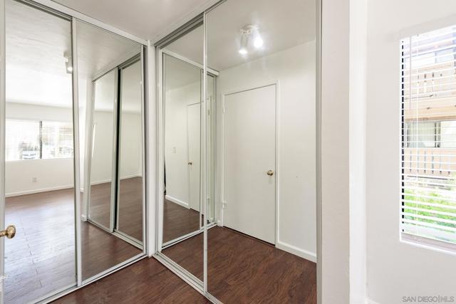 10260 Black Mountain Road, San Diego CA: https://media.crmls.org/mediaz/01f33949-5d50-41e4-9863-ba6555cd57ab.jpg