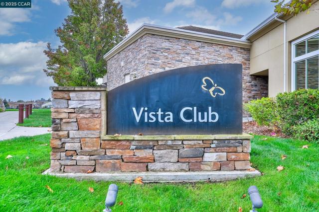 304 Birch Ridge Dr, Rio Vista CA: https://media.crmls.org/mediaz/01f3c00d-41f2-4890-be0f-e607fed94204.jpg