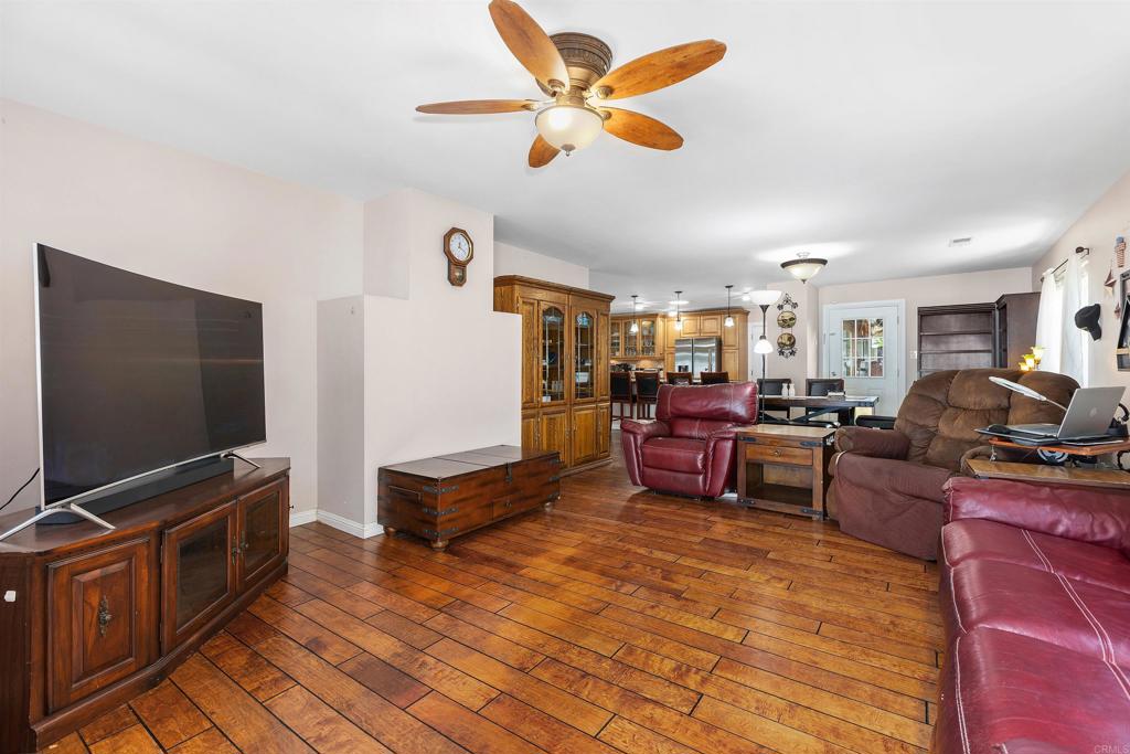 1650 Queenston Drive - photo 10