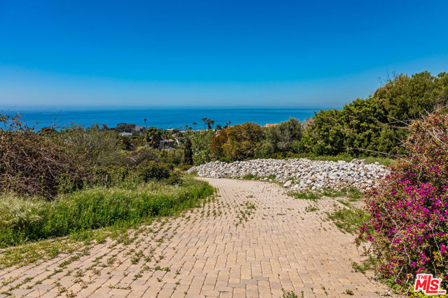 Drew Fenton | 30601 Morning View Drive Malibu CA | MLS: 7173025